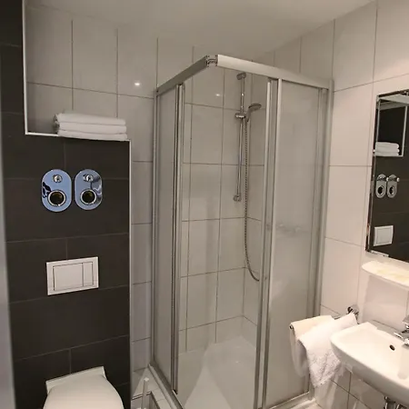 Centro Hotel Oberhausen 3*